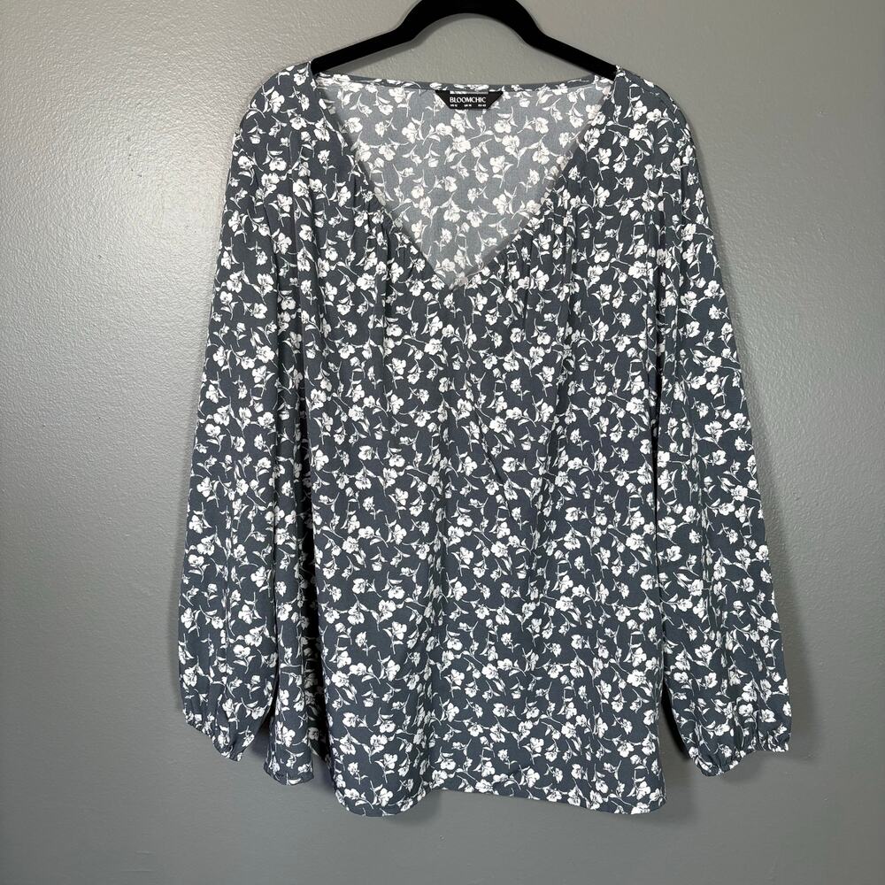 Bloomchic Women's Gray & White Floral Office Chic Top - Size 12 - Cottage Boho